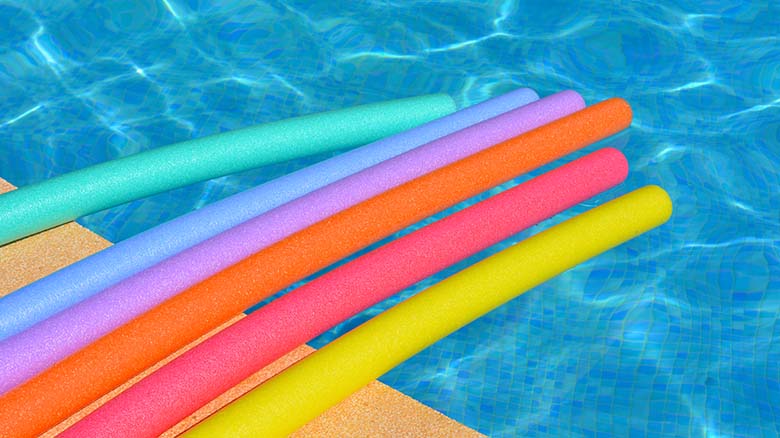 Pack of 12 multicolor Pool Noodles with 4 Noddles Connectors